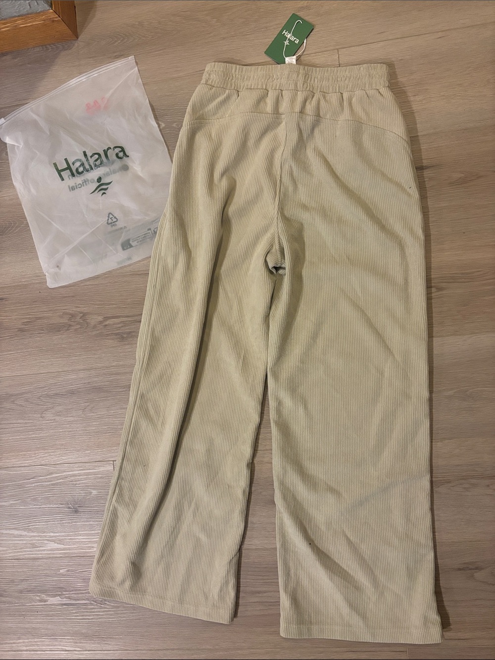 HALARA Wide Leg Pants Corduroy Light Sage Green MSRP $51 - Picture 3 of 3